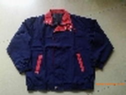 專(zhuān)業(yè)定制，彰顯企業(yè)風(fēng)采——全方位解析風(fēng)衣、廣告服、工作服、制服、工衣及普通工裝廠服定做